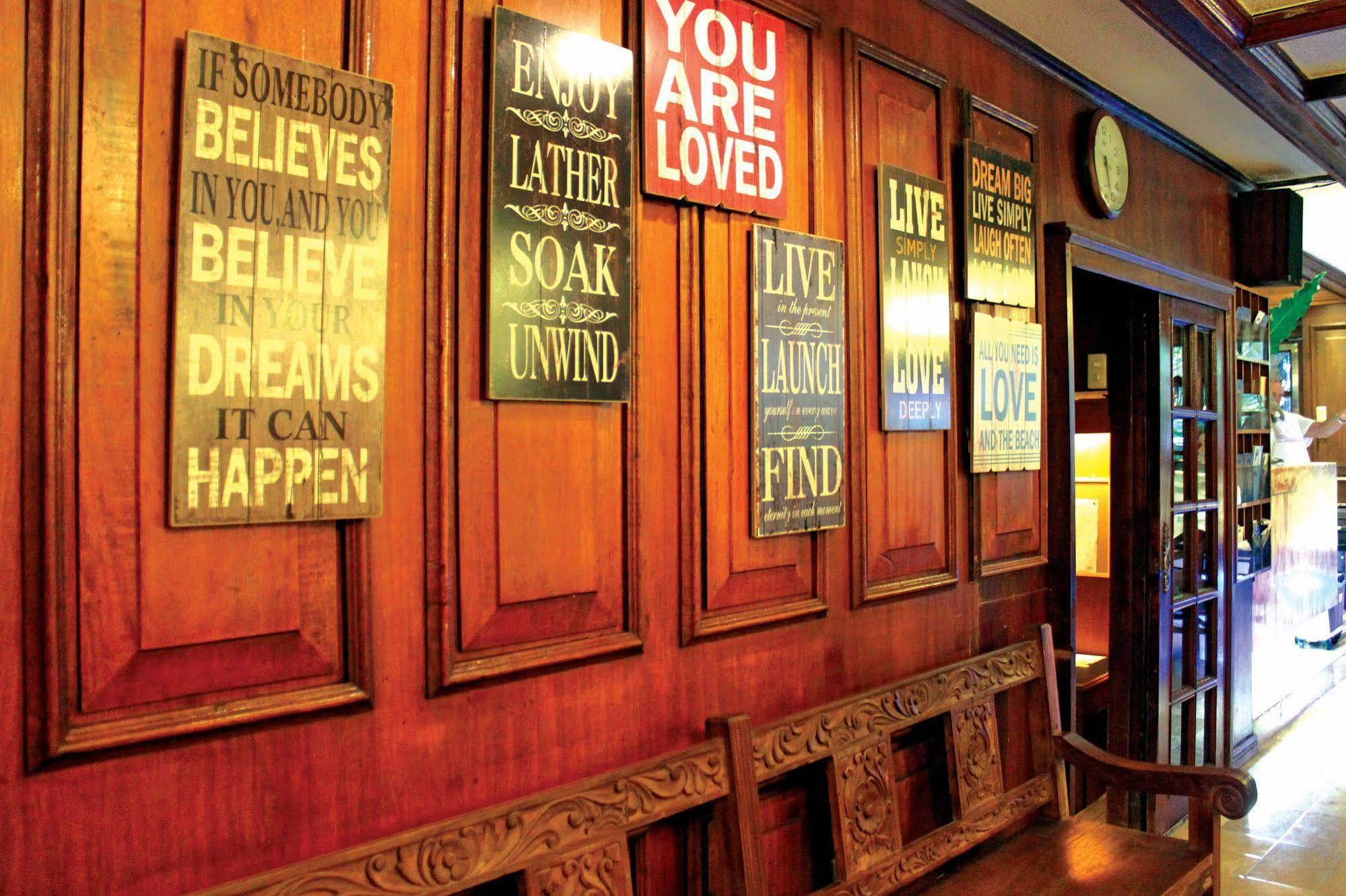 Swagman Hotel Manilla Buitenkant foto