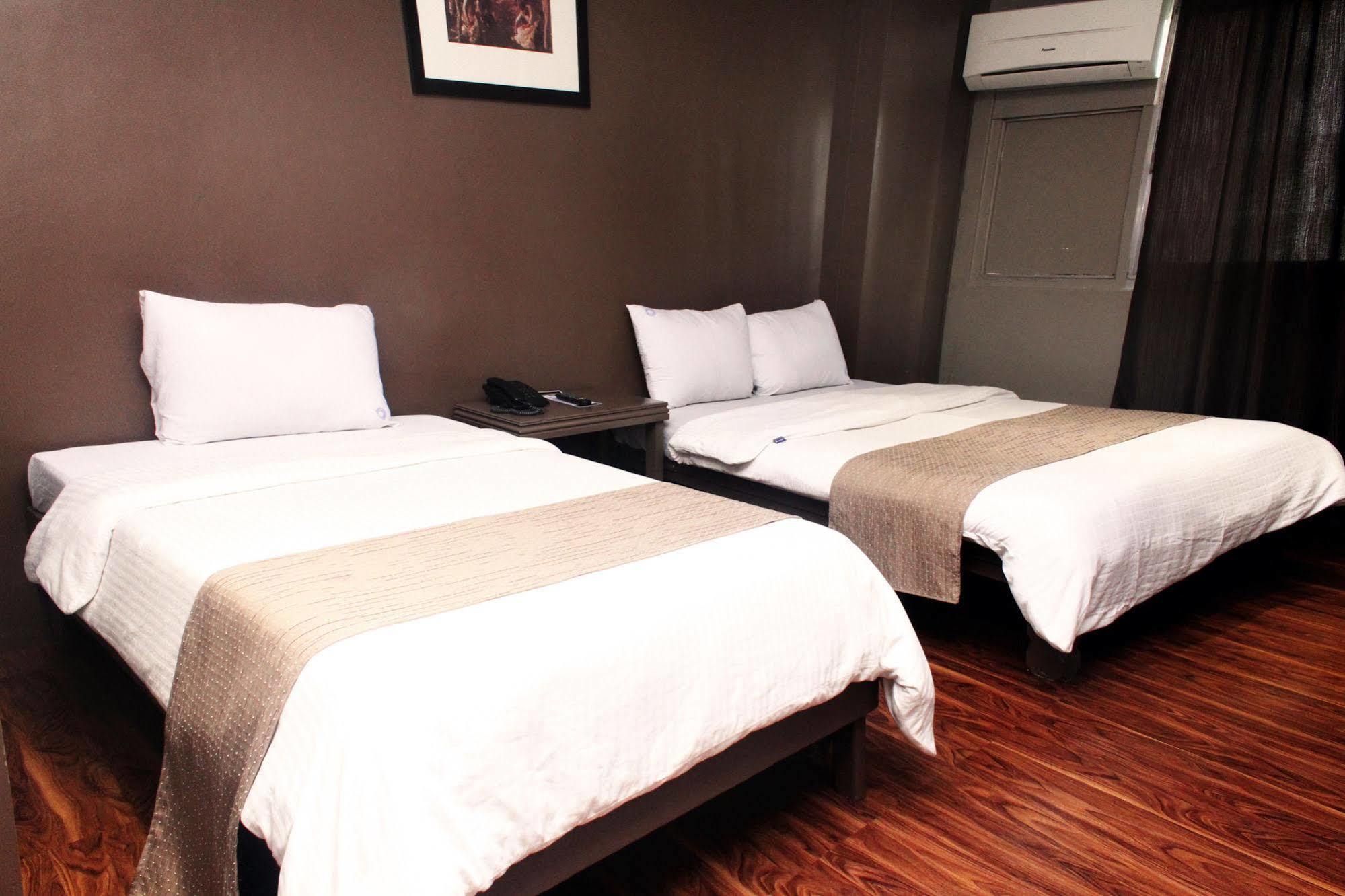 Swagman Hotel Manilla Buitenkant foto